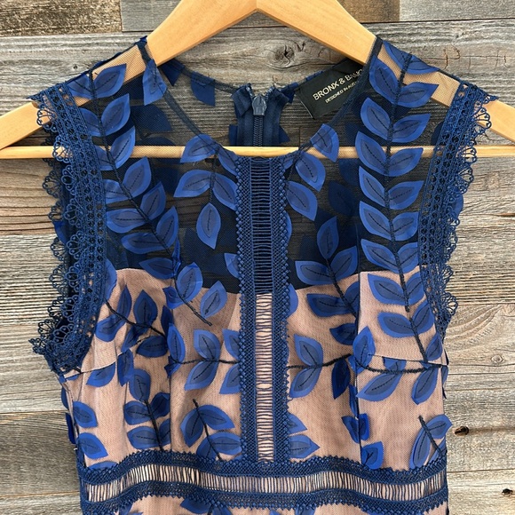 Bronx & Banco Blue Saba Leaf Appliqué Lace Midi Dress Size Small - Picture 5 of 12